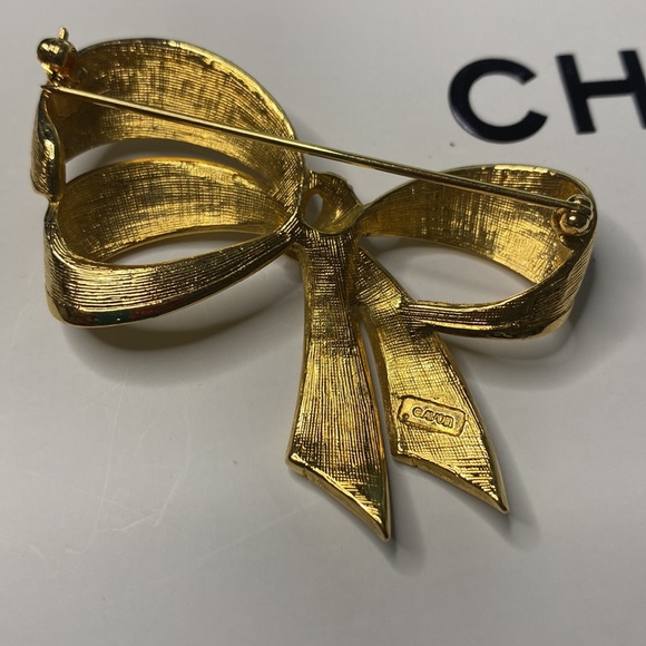 VTG Avon Gold tone bow brooch - Picture 4 of 7